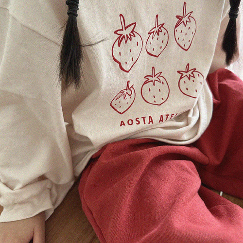 딸기 티셔츠